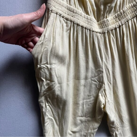 Sunday Best Aritzia Tabata yellow strapless jumpsuit Sz XS - Picture 4 of 13